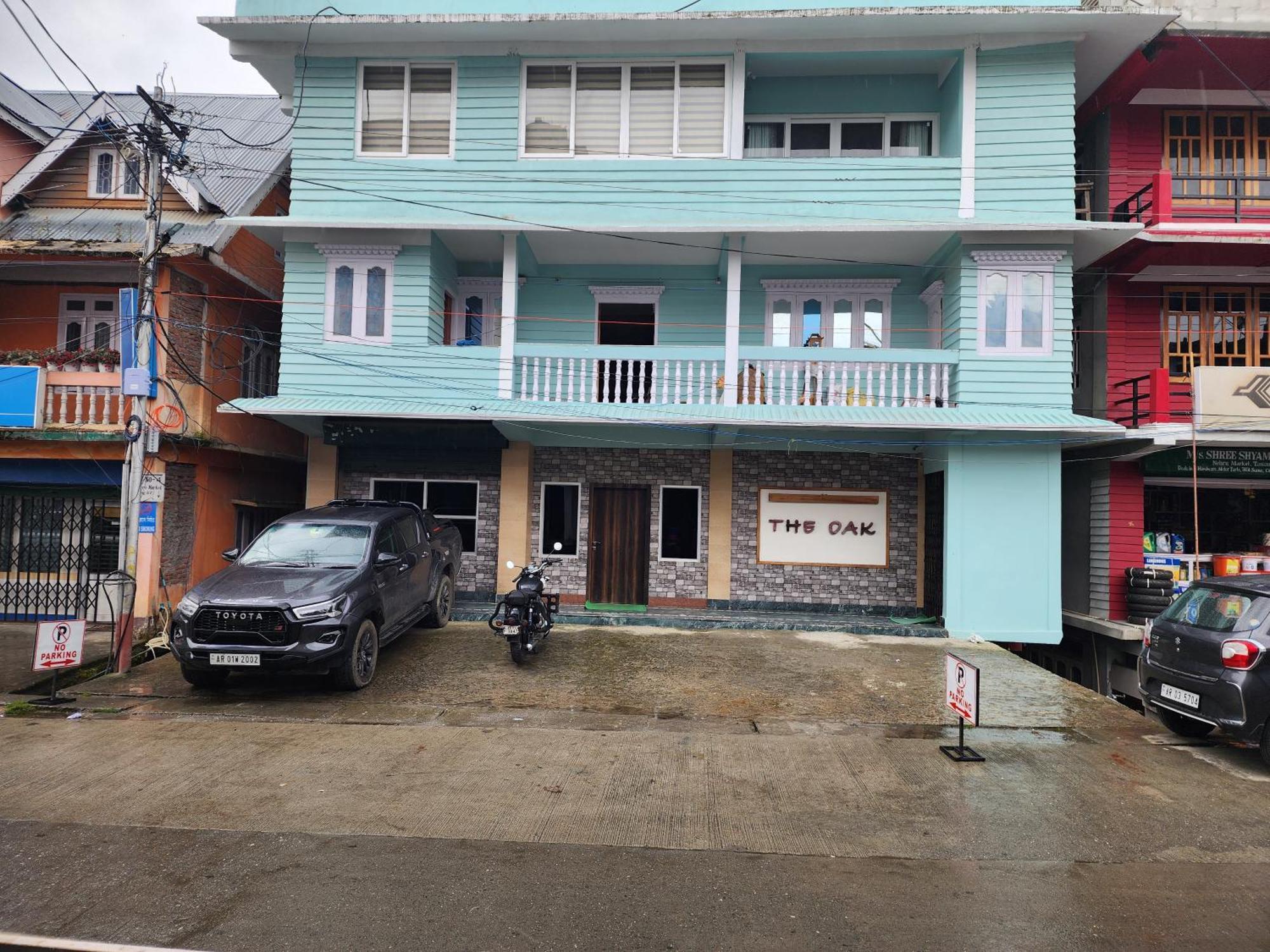 Hotel The Oak Tawang Exterior photo